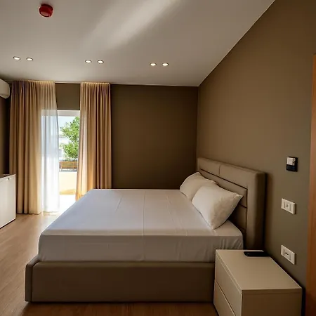 Sun Hotell Tirana